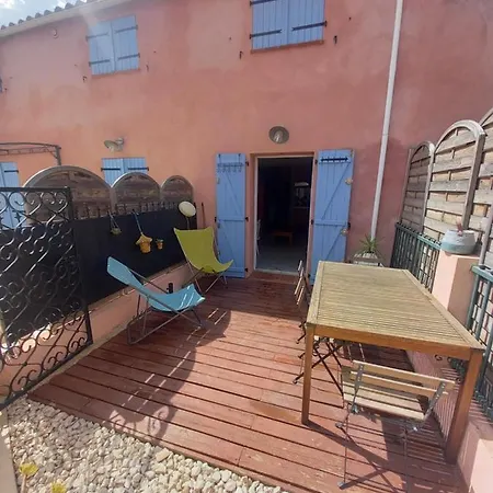 Maison T2 Renecros Tatil Evi *